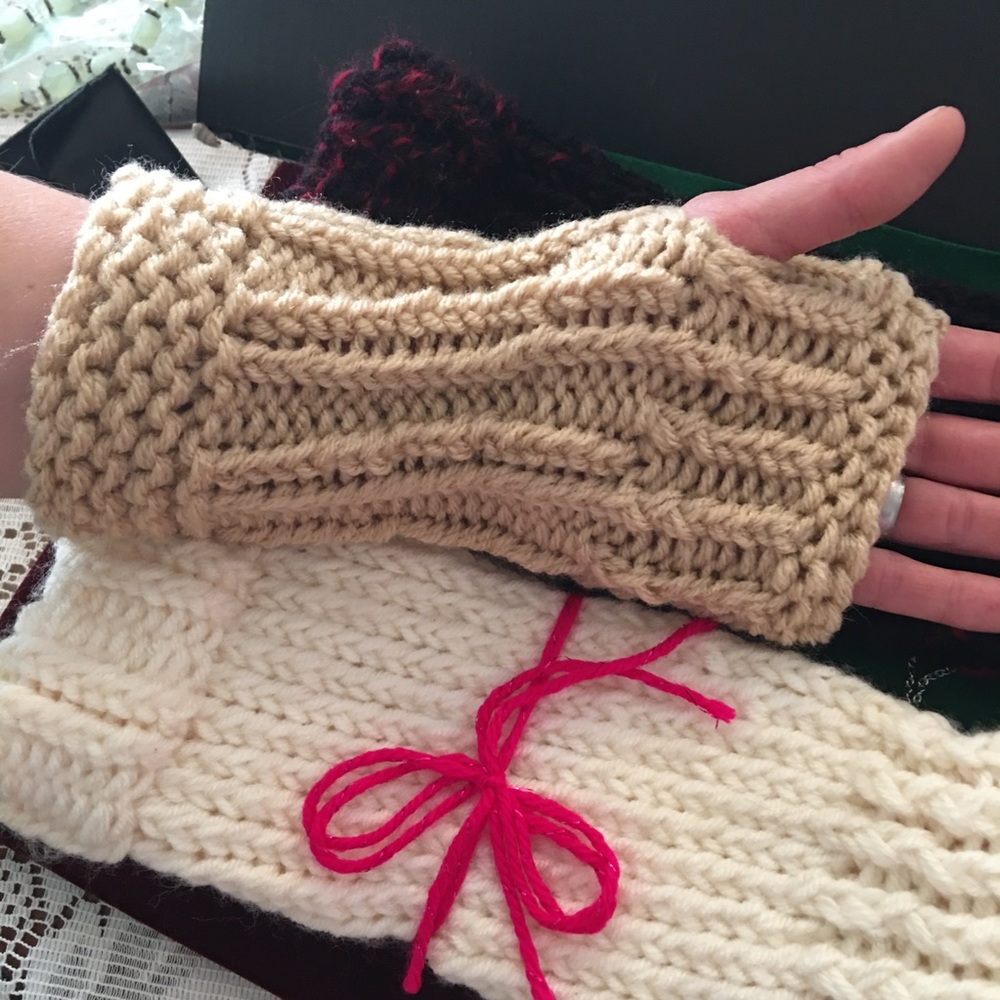 🩸Fingerless Rugged Gloves🩸 - Picture 7 of 8